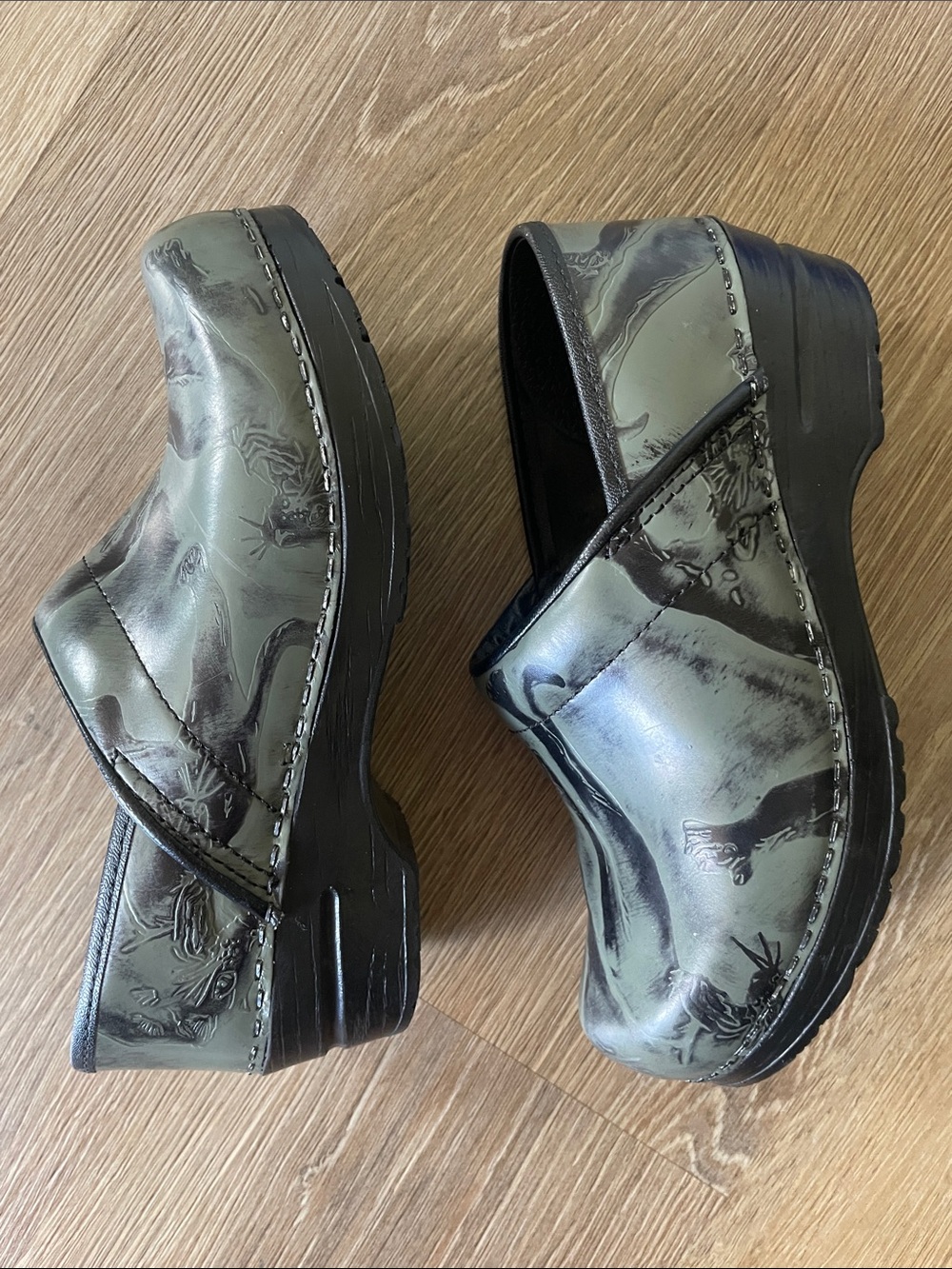 NWOT Dansko Professional sz 36 Leather Clogs